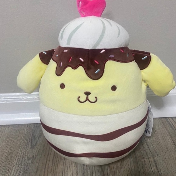 Squishmallows Other - Hello Kitty Yellow Pompompurin squishmallow